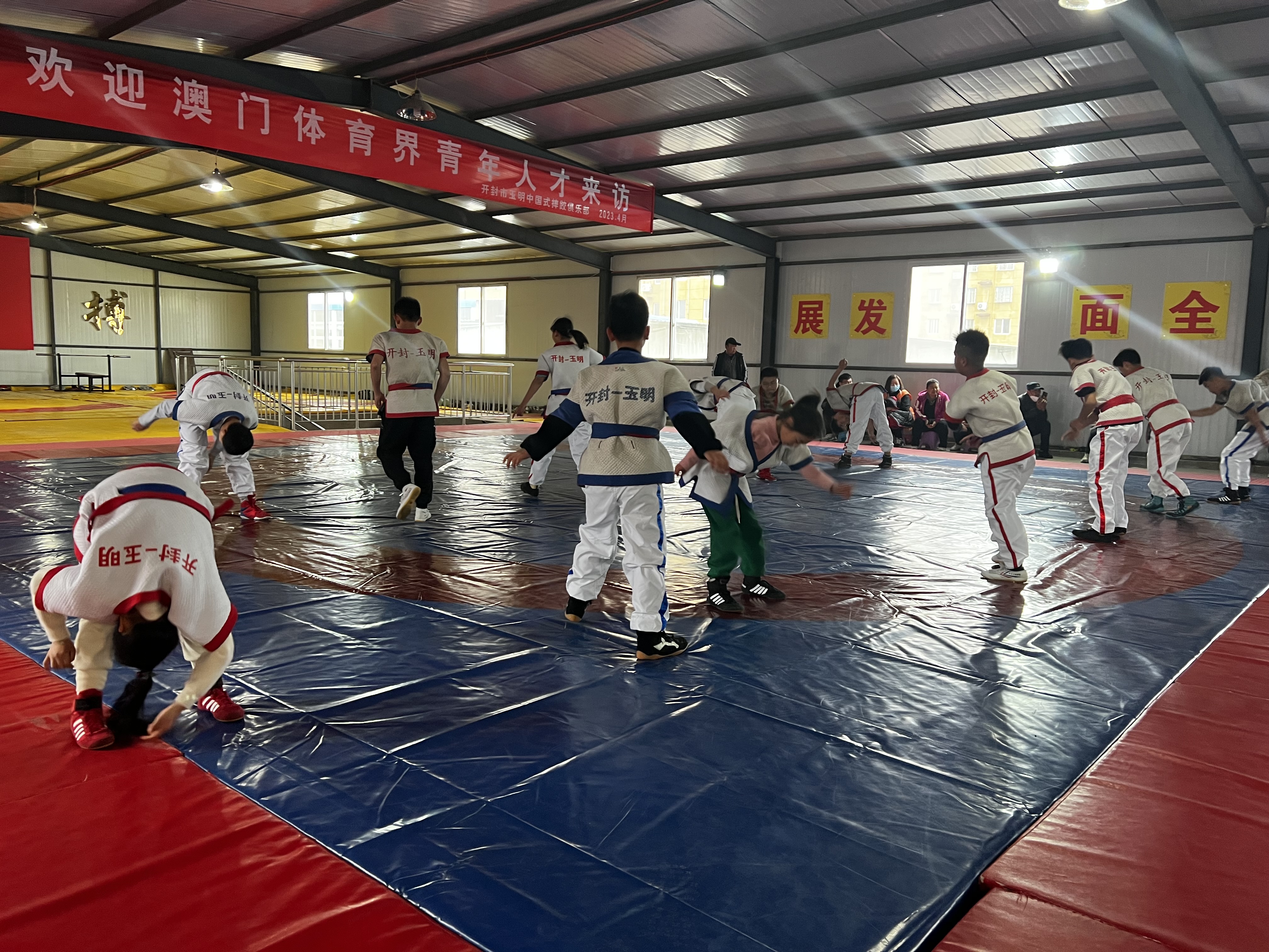 9  開封市玉明中國式摔跤俱樂部為民間開發的一個成功例子.jpg